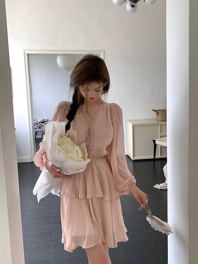 【dress】柔らかくて優しい印象Vネックデートワンピース　M17013
