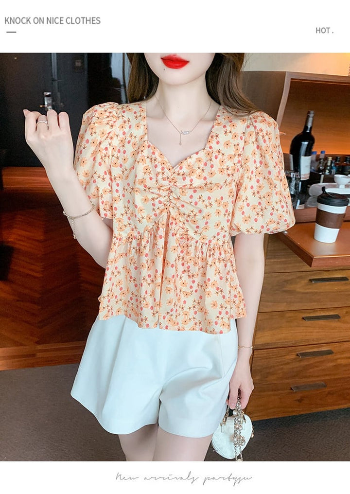 【tops】人気アイテム ! スウィート一目惚れ花柄トップス　M17163