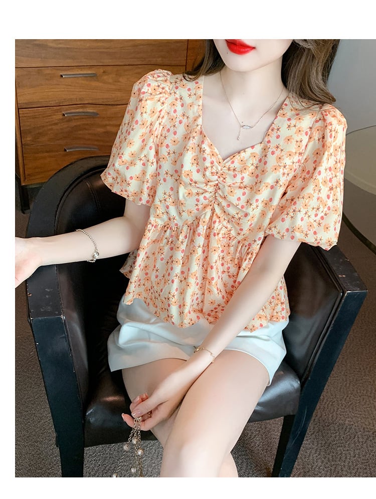 【tops】人気アイテム ! スウィート一目惚れ花柄トップス　M17163