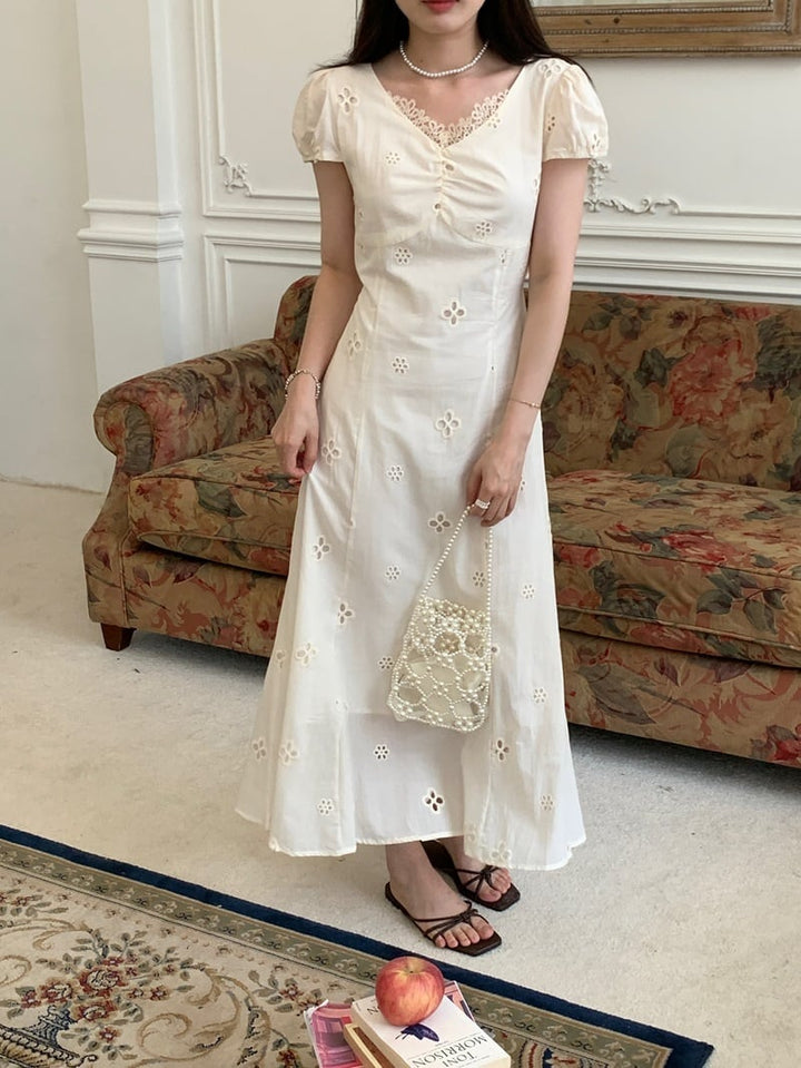 【dress】Vネックカットワークワンピース　M23891