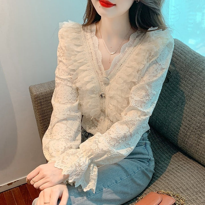 【tops】気質満点大人可愛いVネックレーストップス　M17604