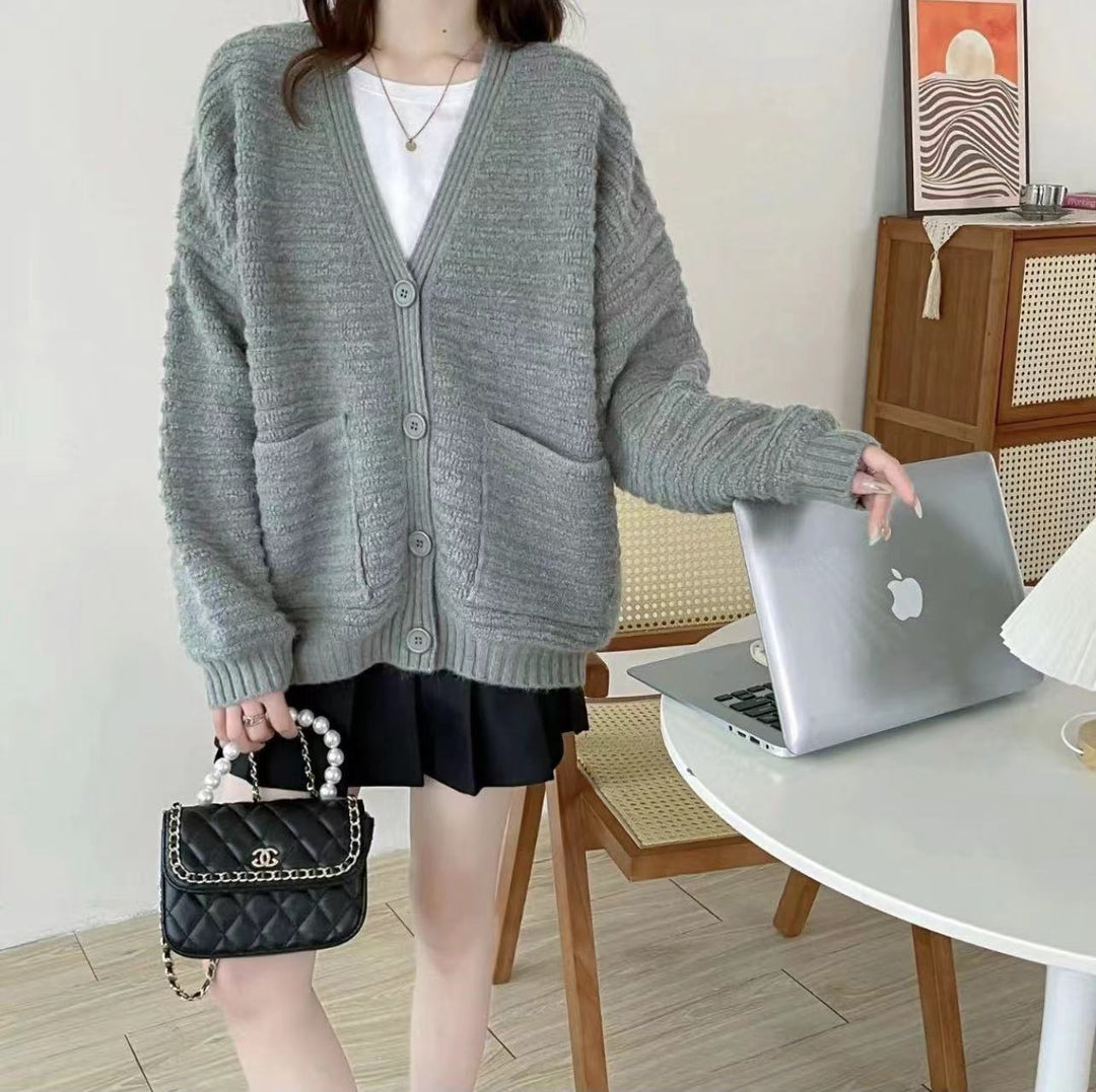 【outer】Vネックアウトポケットニットカーディガン　M17796