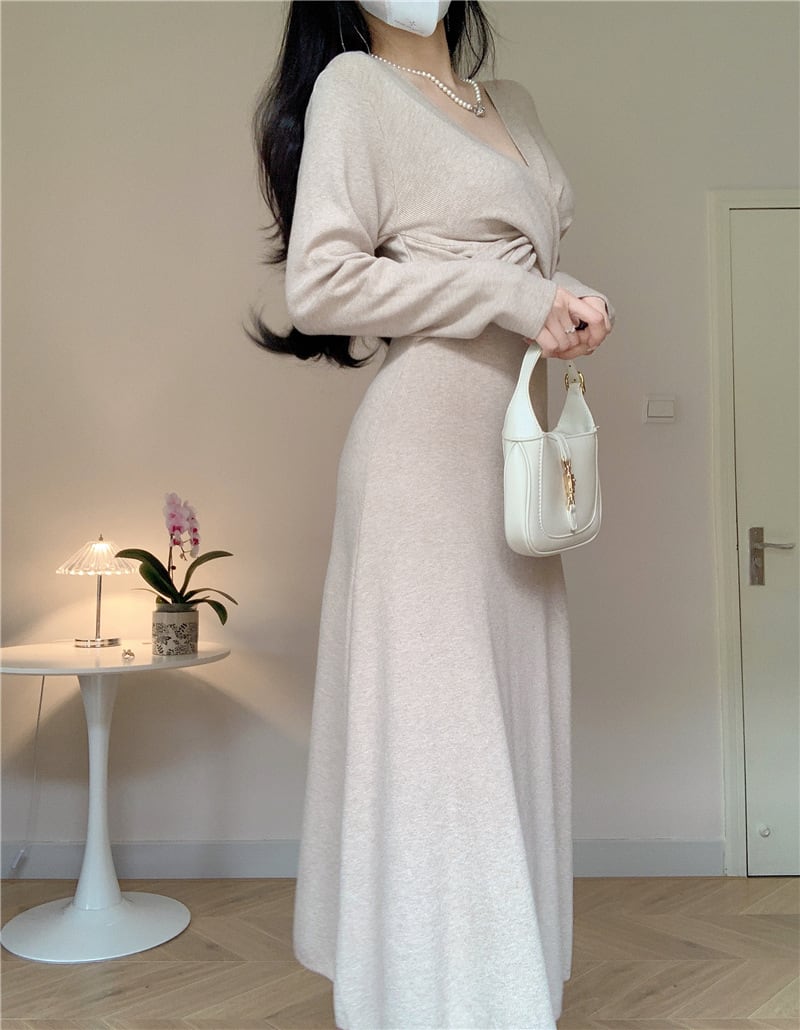 【dress】Vネックニットワンピース　M18047