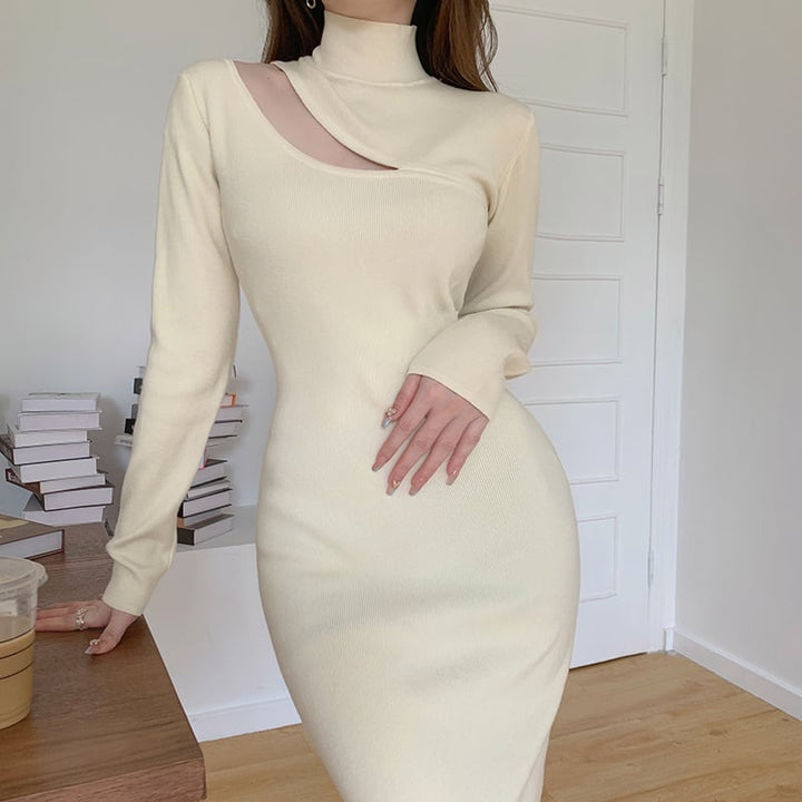 【dress】人気を独占中 カットワークニットワンピース　M17660