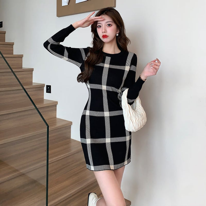【dress】韓国系チェック柄ニットワンピース着瘦せ　M17626