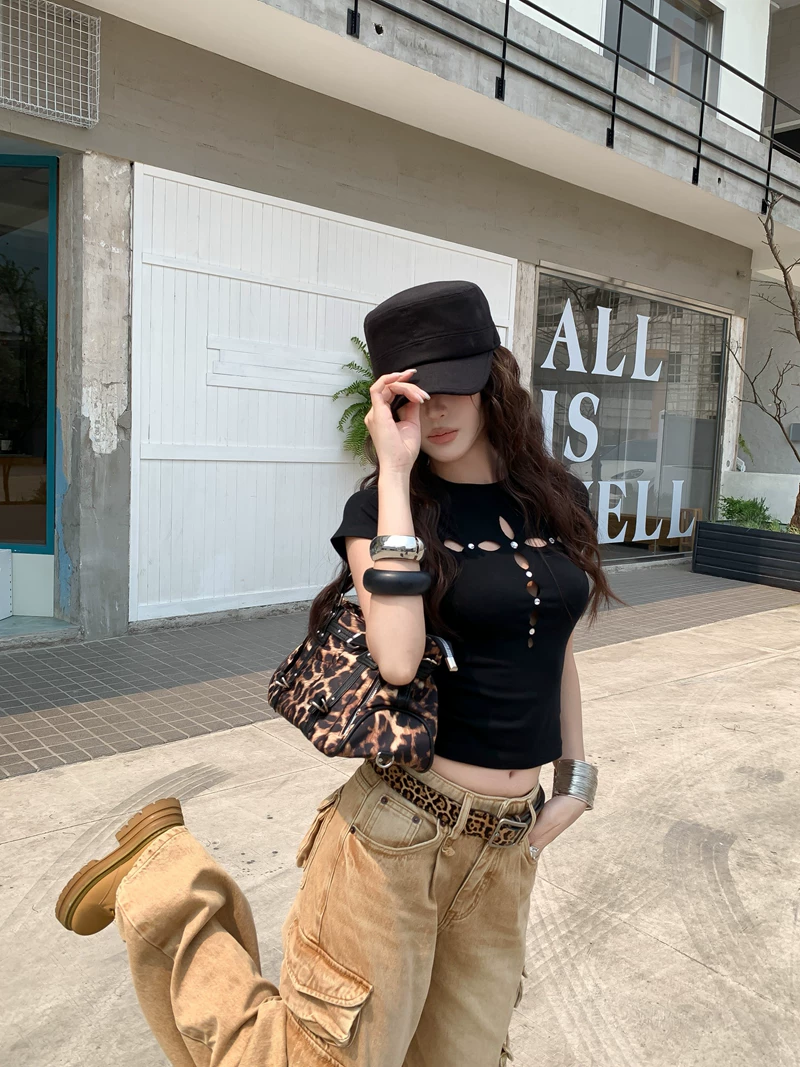 【tops】フロントカット半袖トップス Q8571