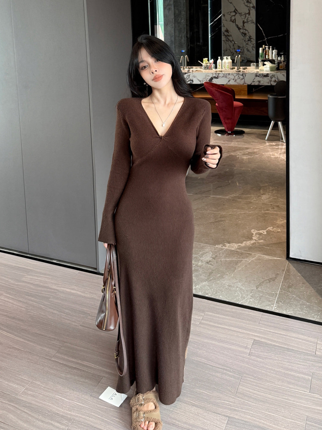 【dress】Vネックロングニットワンピース Q9187