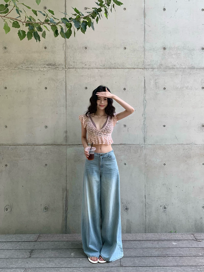【tops】フラワー刺繍シアートップス Q8569