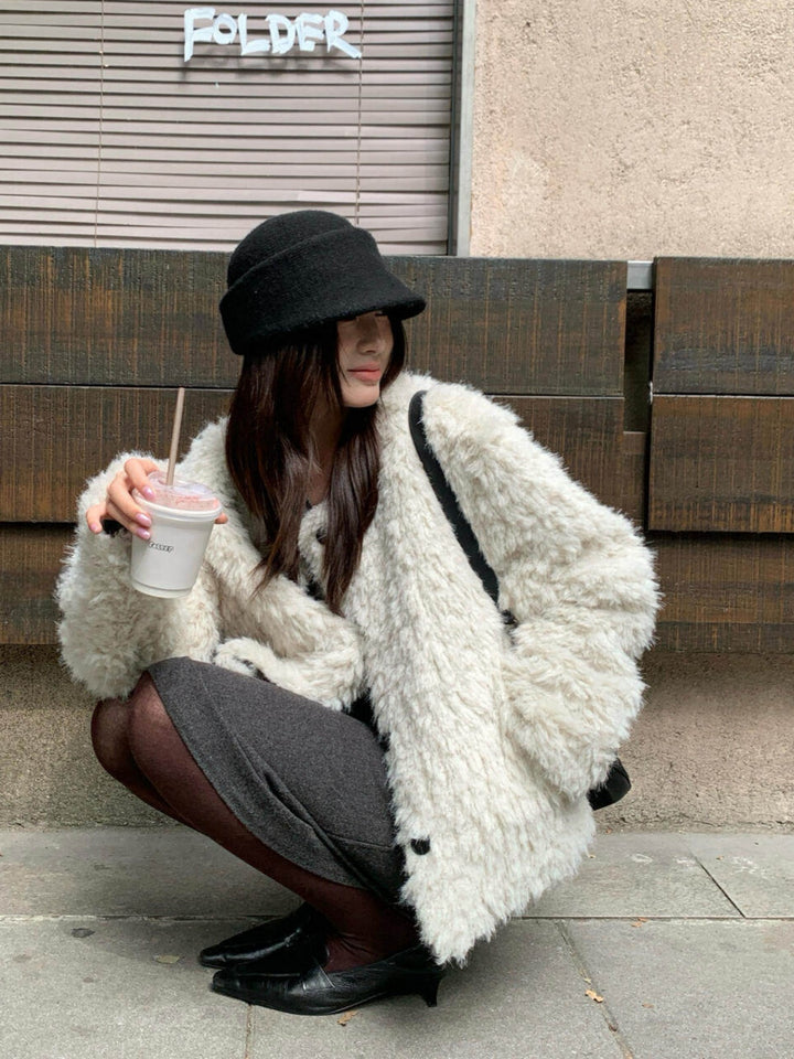 【outer】2色展開ファーコート Q9285