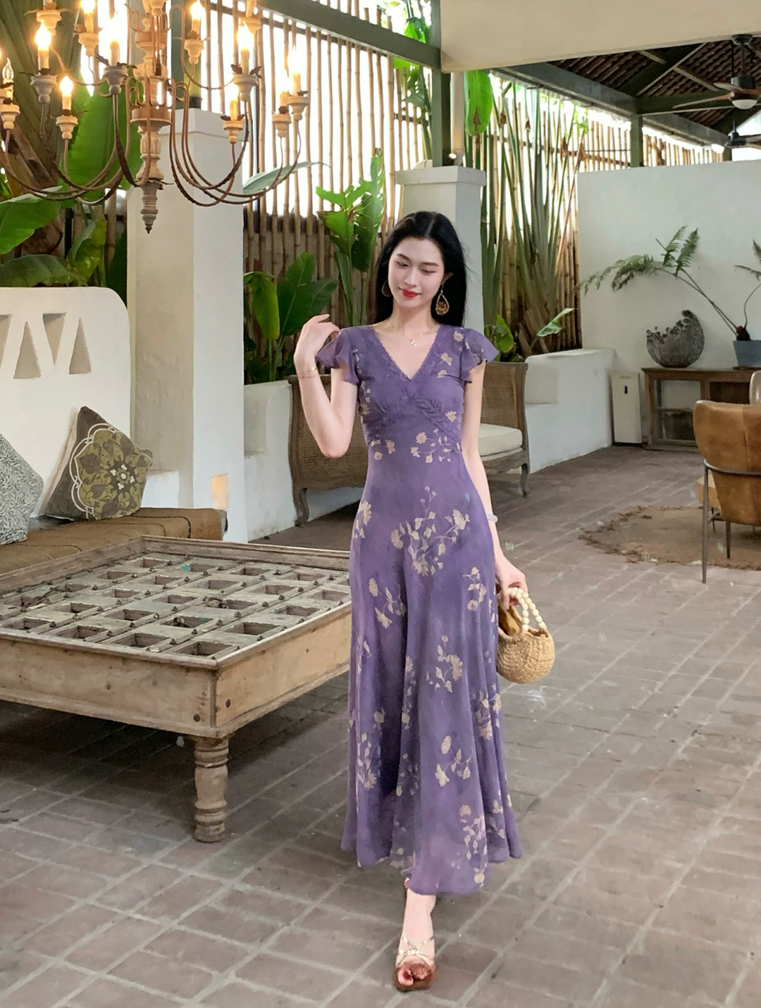 【dress】Vネックフラワー柄ロングワンピース Q8550