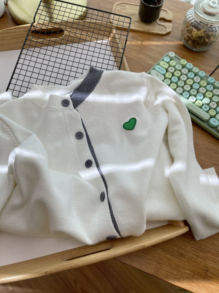 【outer】刺繍ニットカーデ　M18107