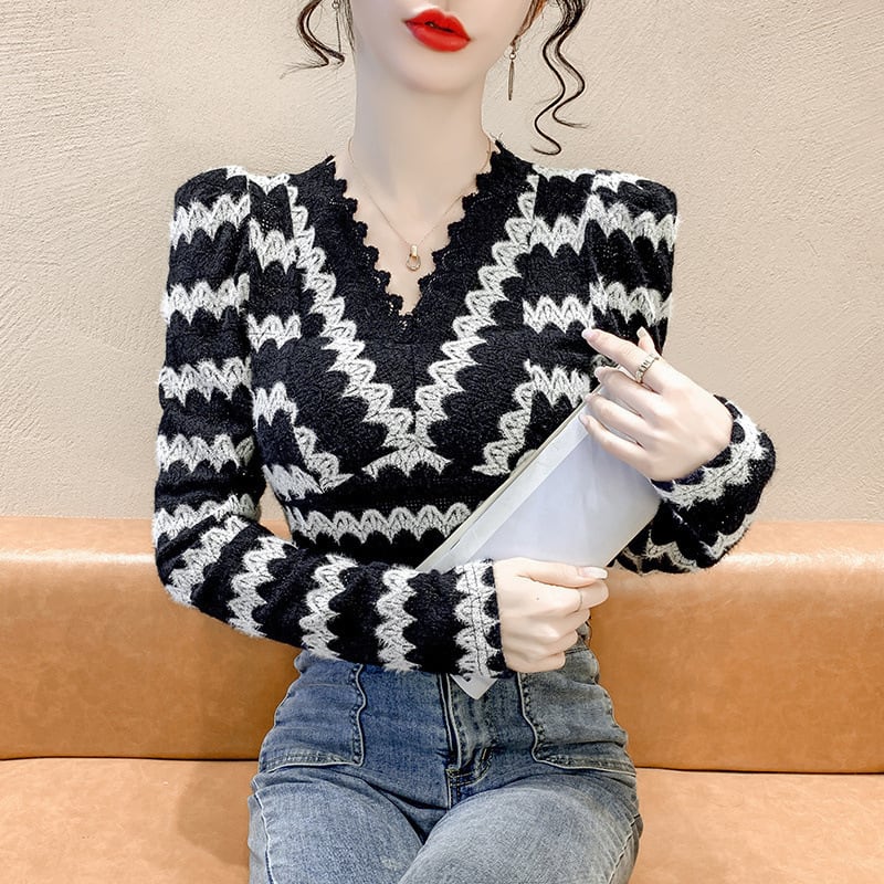 【tops】カットワークレースVネックトップス　M18298