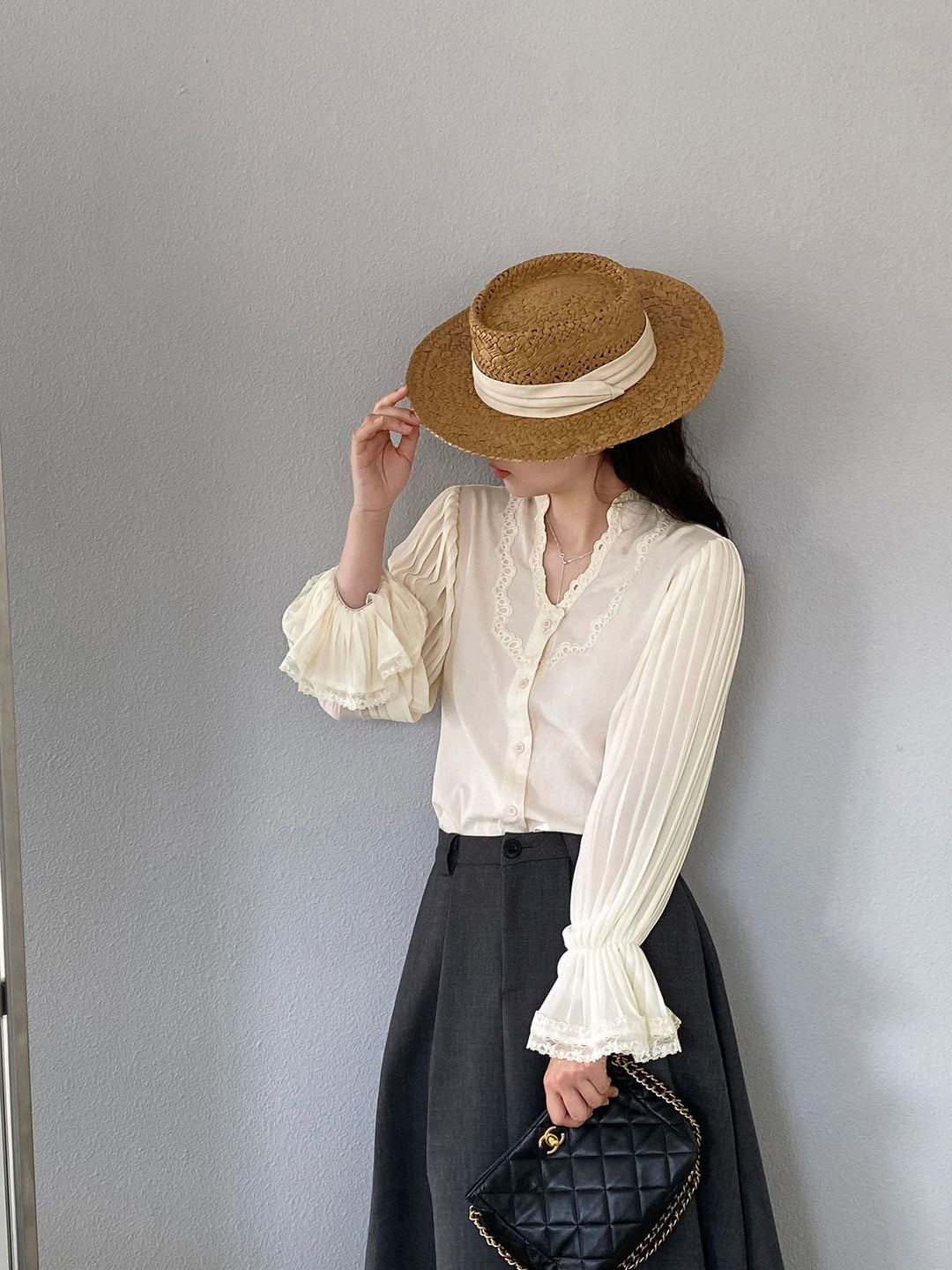 【tops】ベルシェイプカフスシャツ Q8247