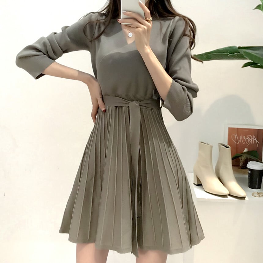 【dress】Vネック無地ニットワンピース　M17900