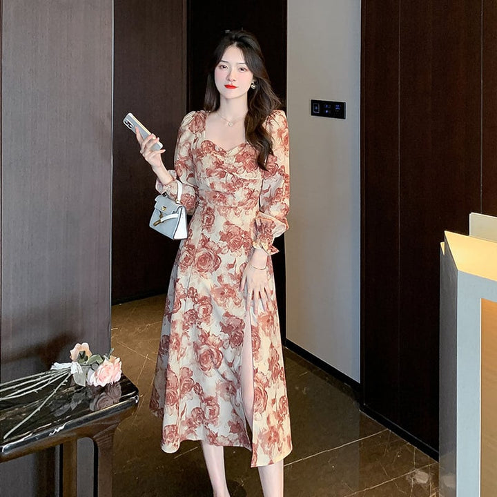 【dress】話題沸騰中 オシャレスリット花柄ワンピース　M17306
