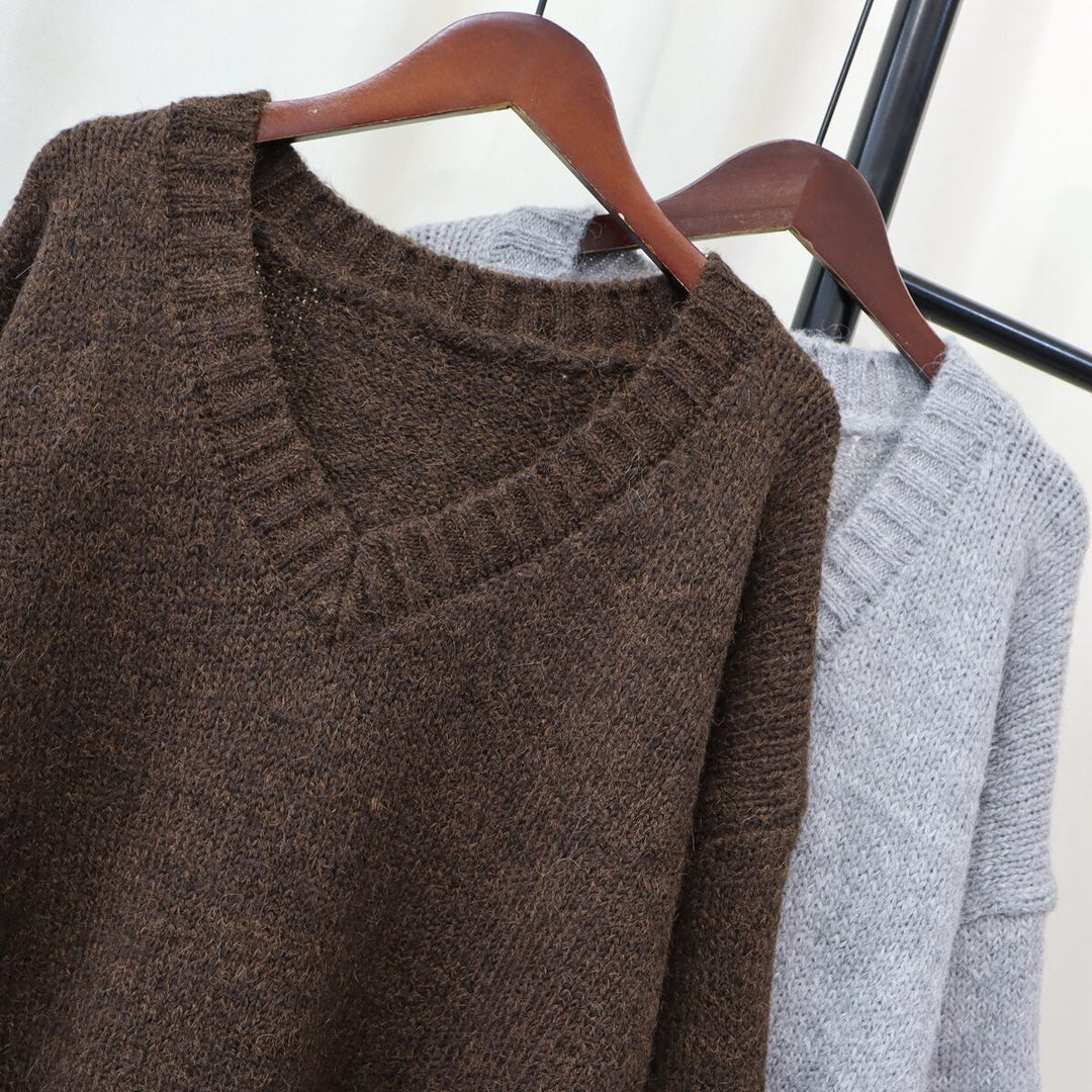 【tops】Vネックニットセーター　M18658