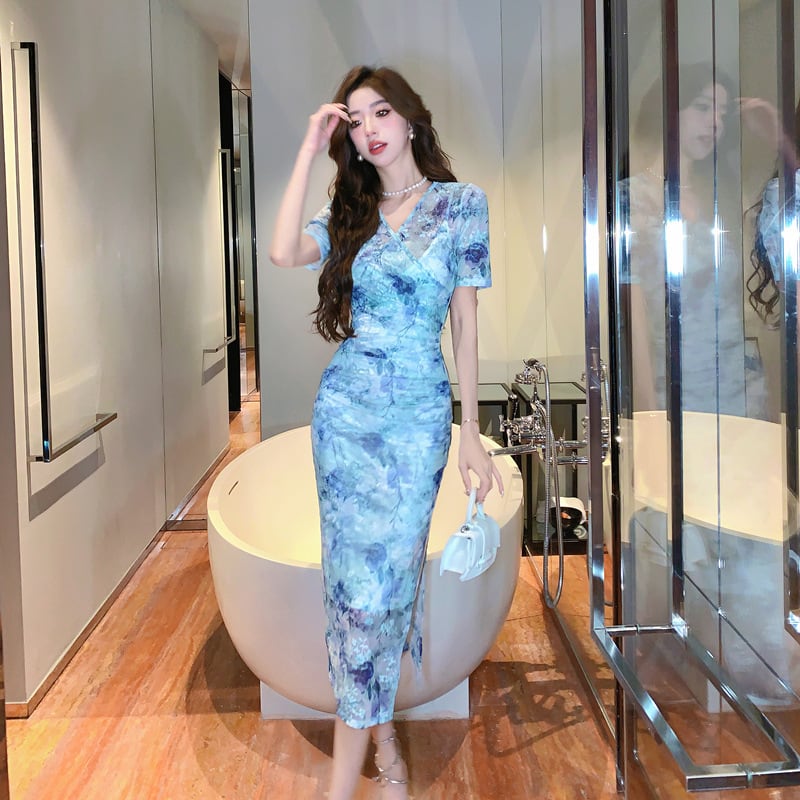 【dress】美人度アップVネックプリントワンピーススリット　M17424