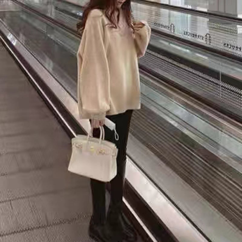 【tops】Vネック無地ニットセーター　M18102
