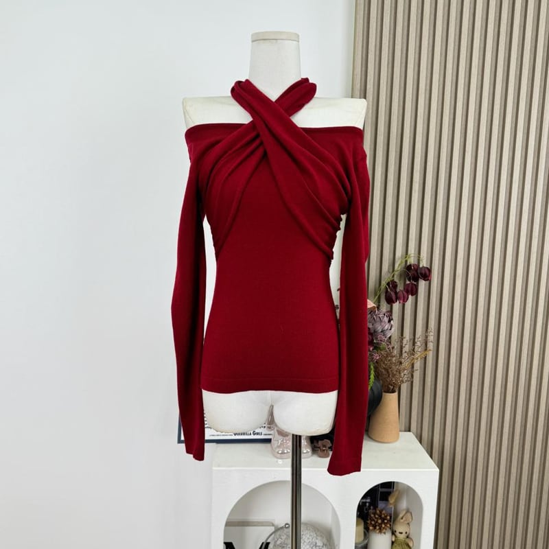 【tops】3色展開クロスホルターネックトップス Q7922