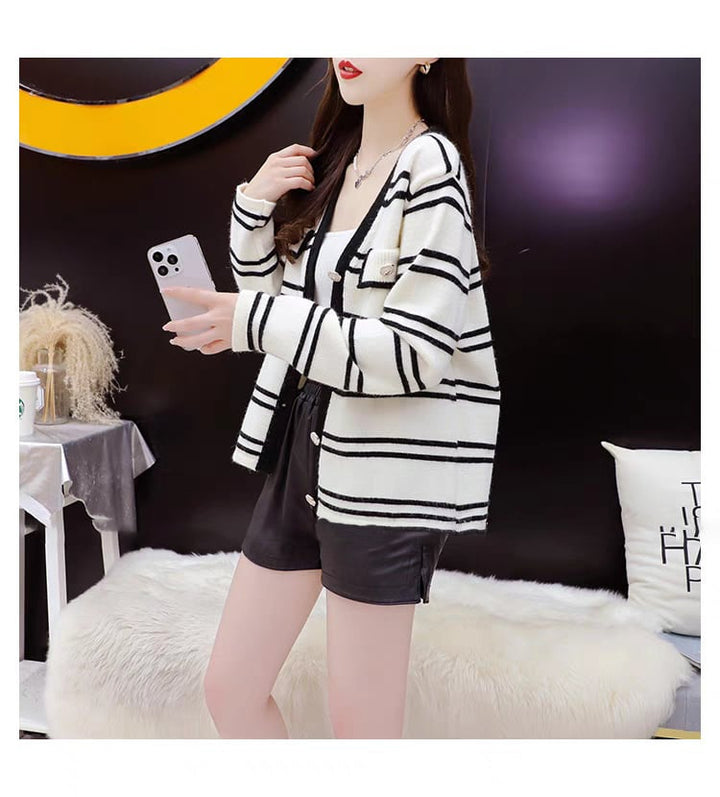 【dress】韓国系超人気ボーダー柄Vネックカーディガン　 M17553