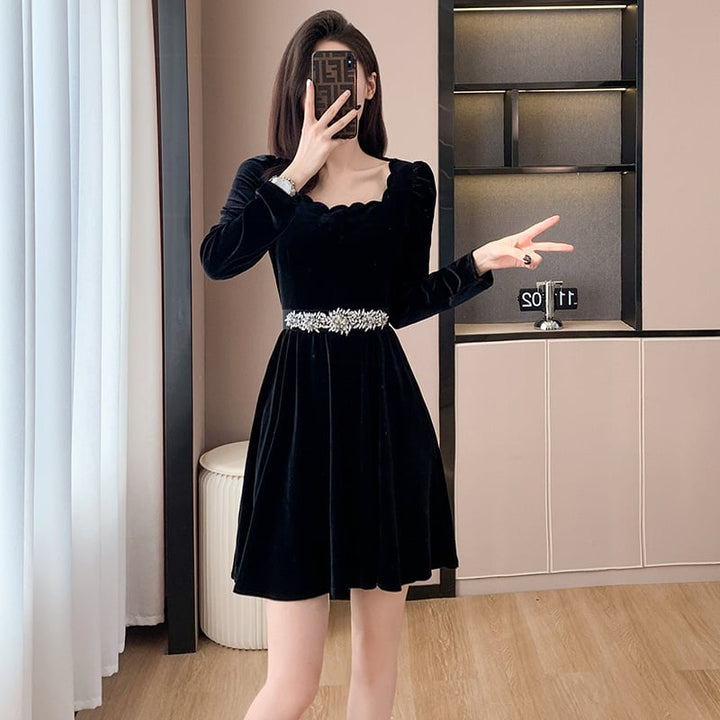 【dress】デートワンピースベルト付き　M17987