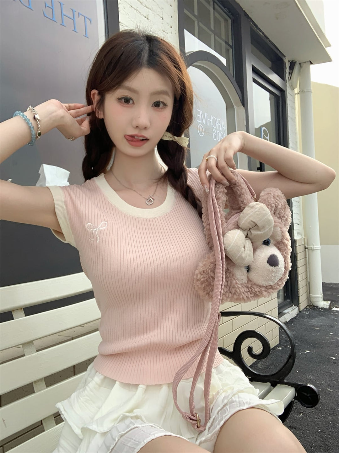 【tops】リボン刺繍ニットTシャツ　M25106