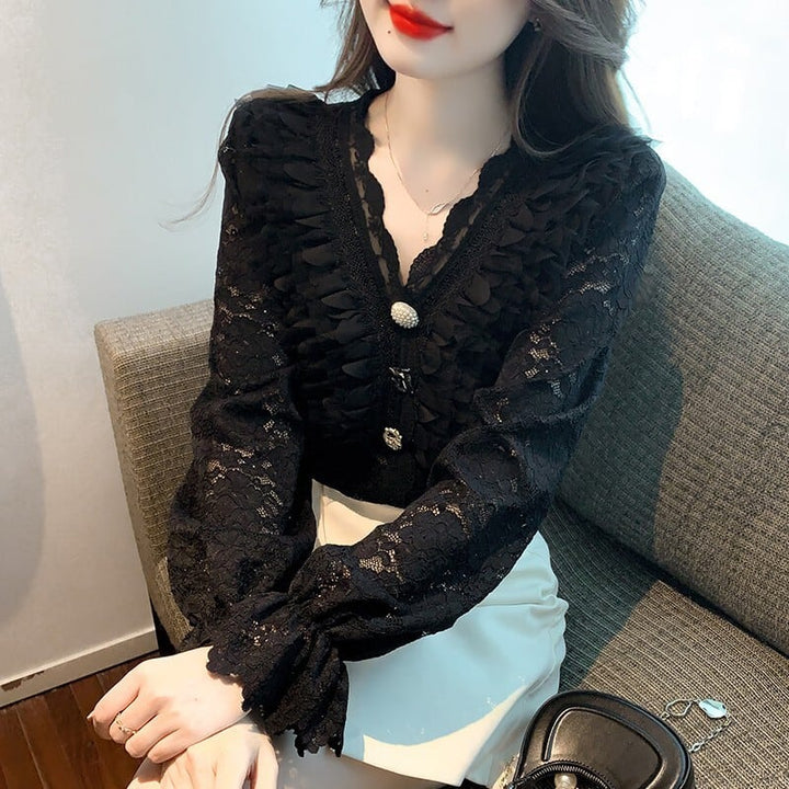 【tops】気質満点大人可愛いVネックレーストップス　M17604
