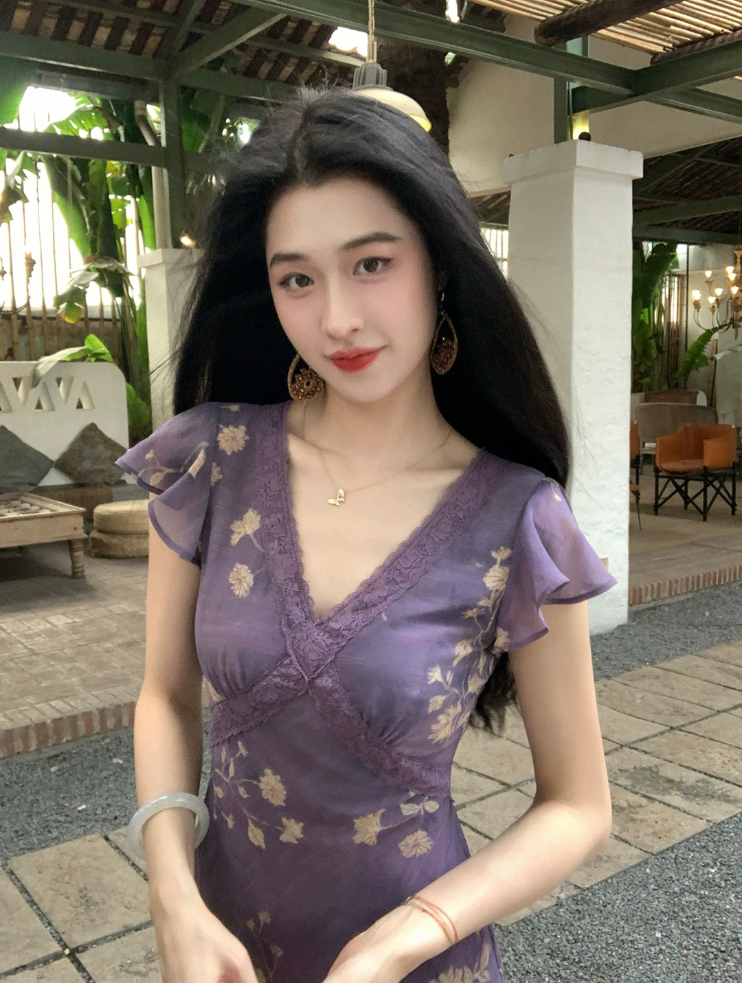 【dress】Vネックフラワー柄ロングワンピース Q8550