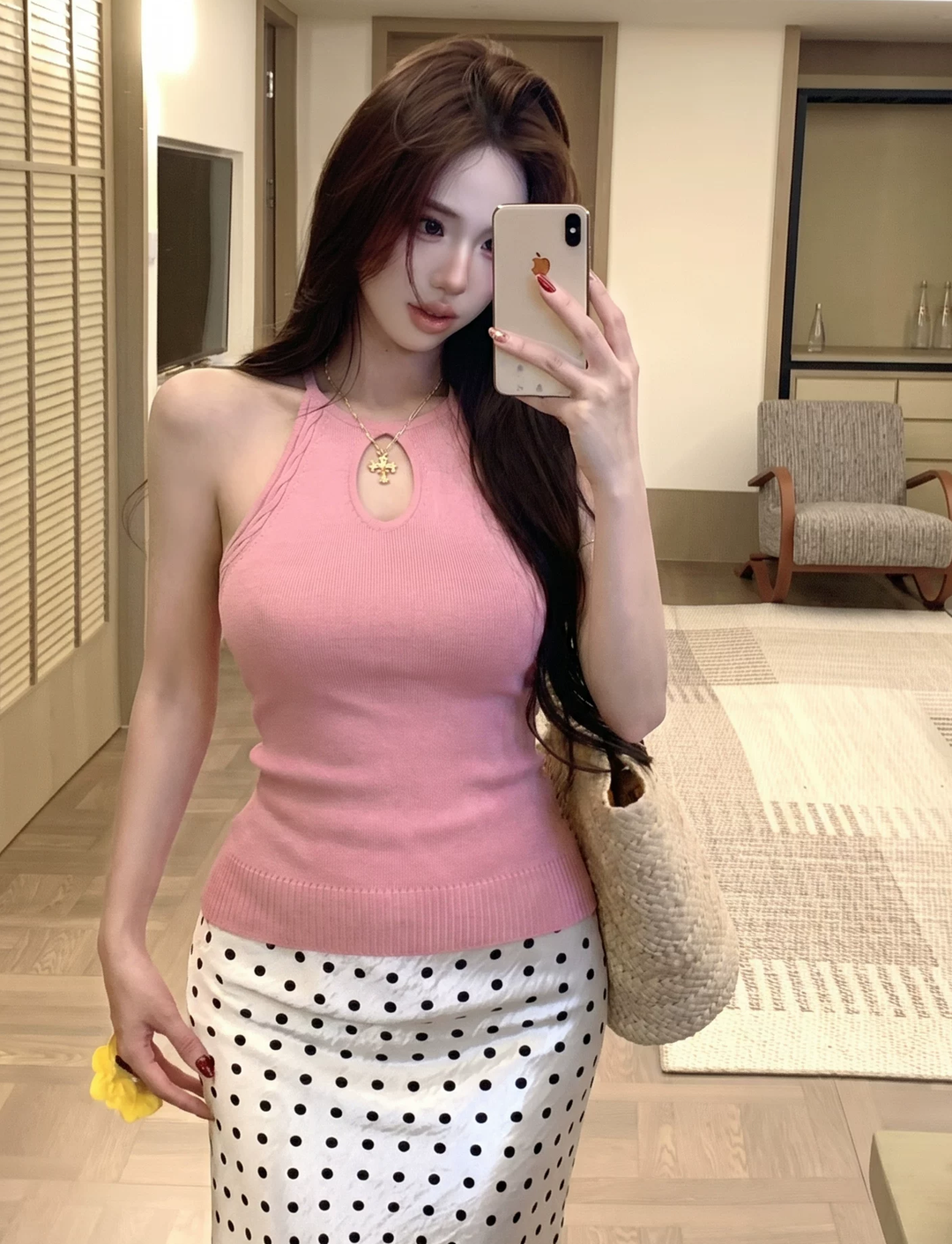 【tops】フロントカットニットキャミソール Q8596