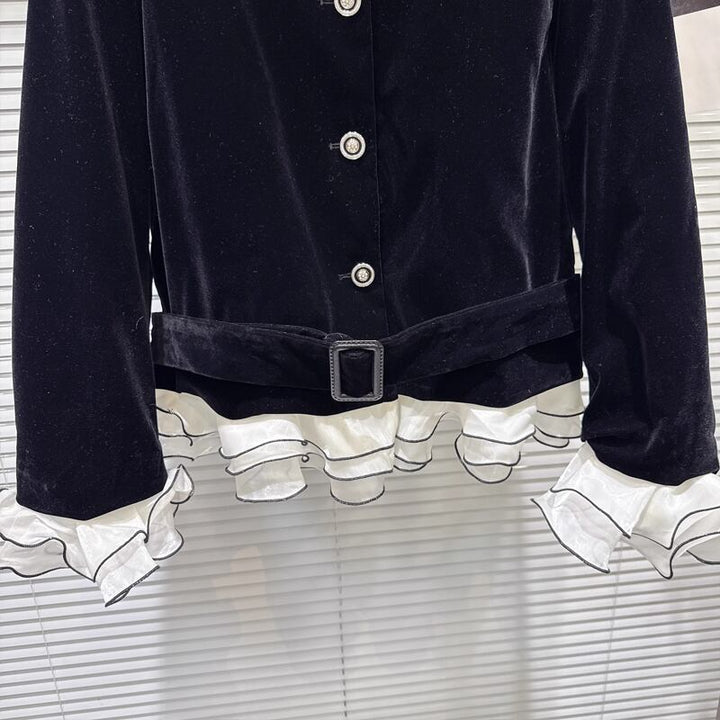 【outer】フリルドッキングノーカラーコート Q7344