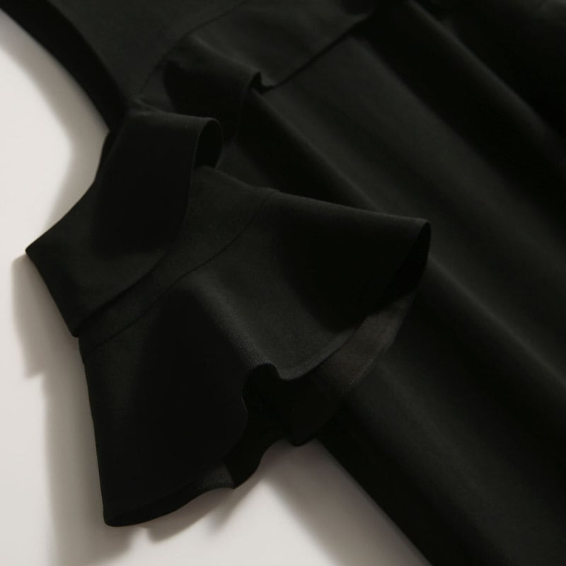 【dress】人気を独占中 オフショルダーデートワンピース　M16832