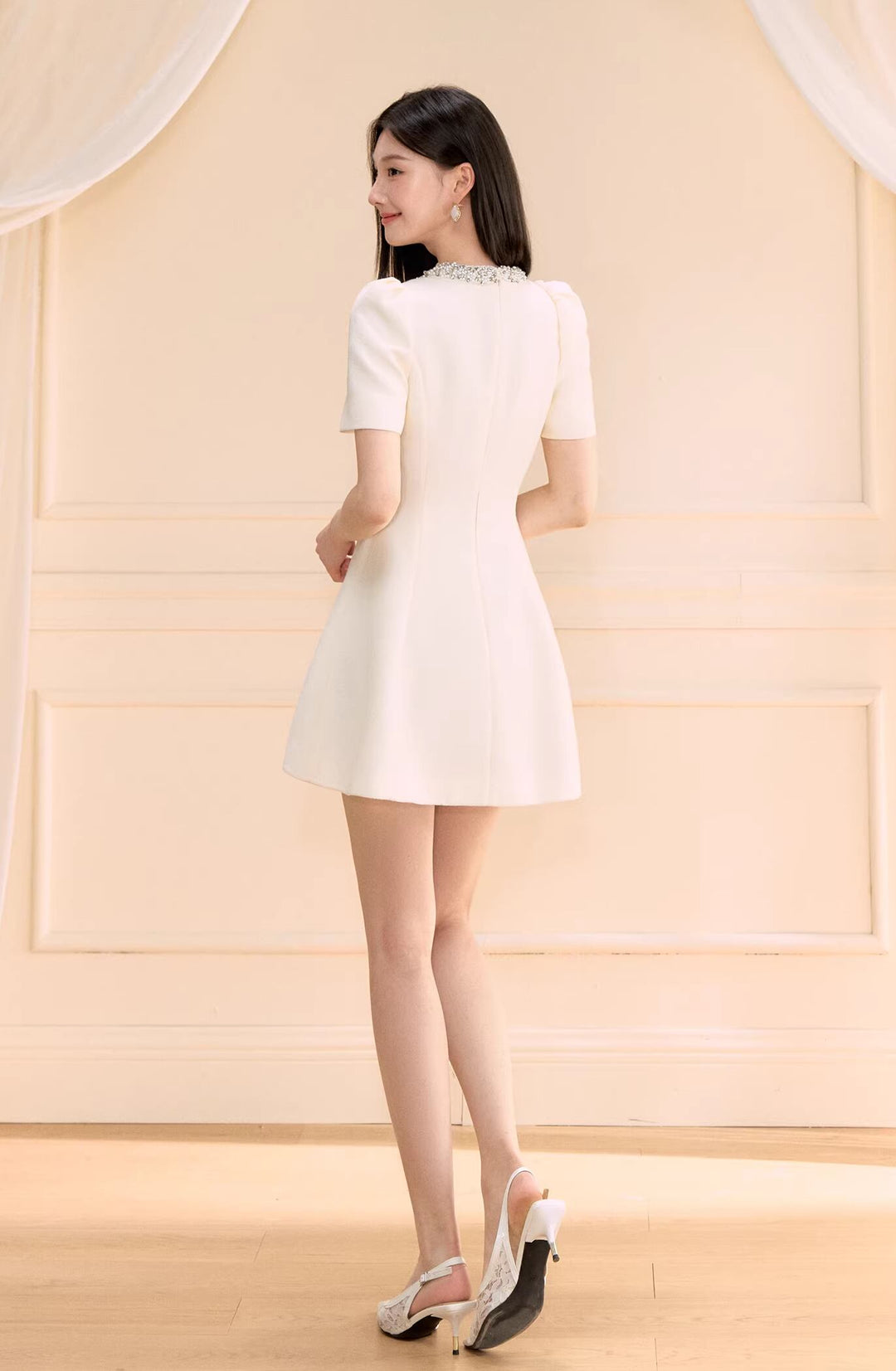 【dress】パール付きAラインフレアワンピース Q8463