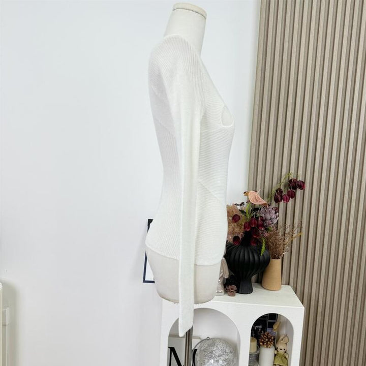 【tops】フロントカットニットトップス Q7949