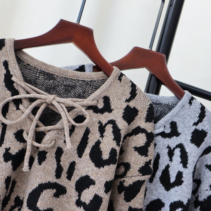 【tops】レースアップヒョウ柄ニットトップス　M26617
