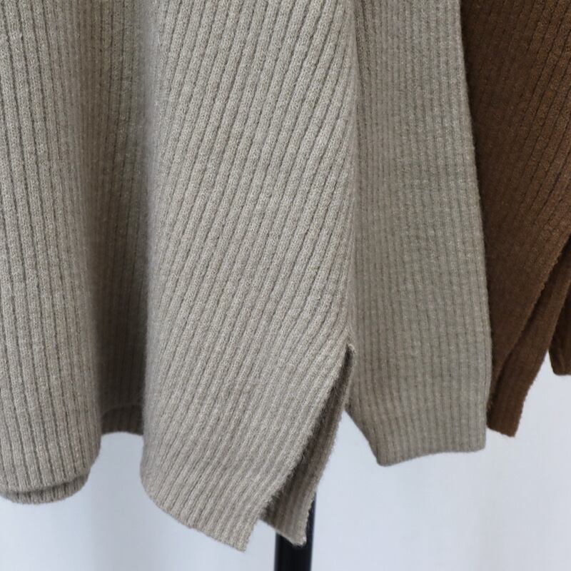 【tops】ハイネックニットセーター　M27394