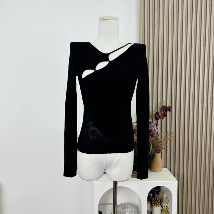 【tops】フロントカットニットトップス Q7949