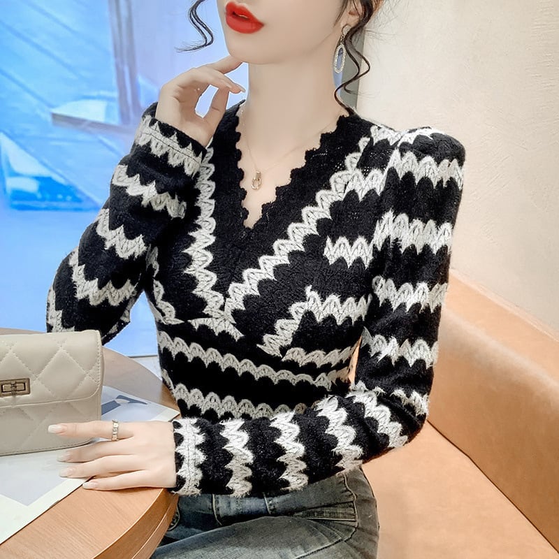 【tops】カットワークレースVネックトップス　M18298