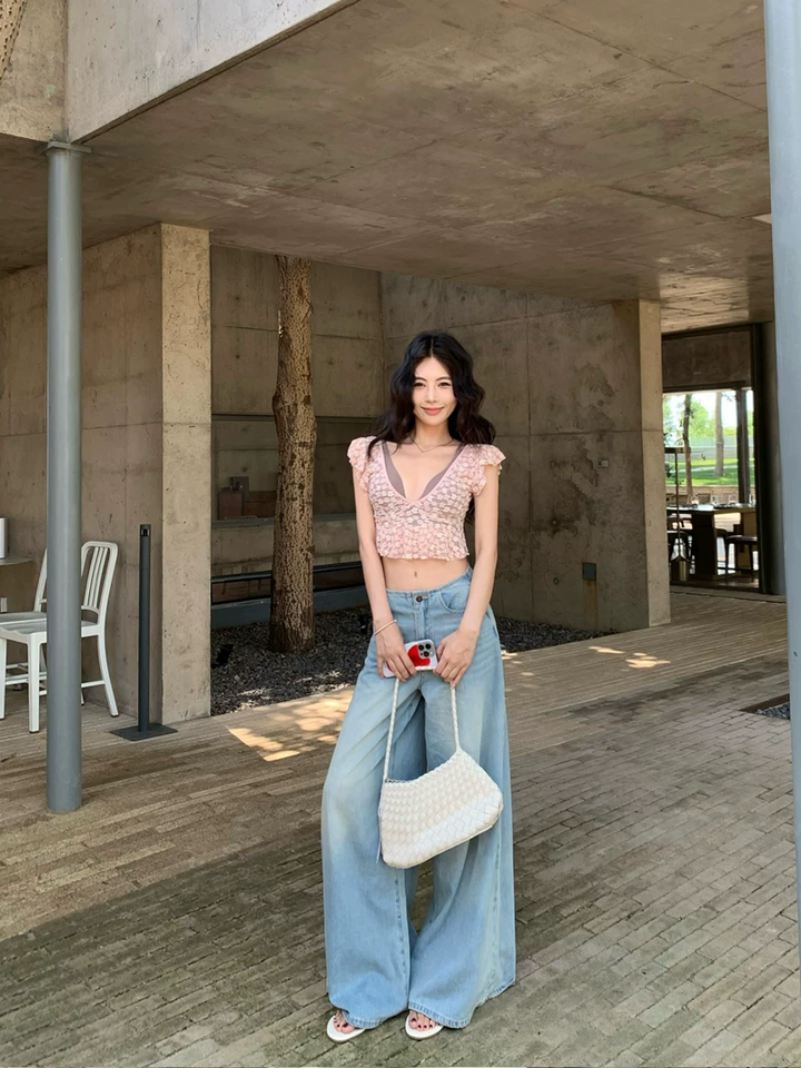 【tops】フラワー刺繍シアートップス Q8569