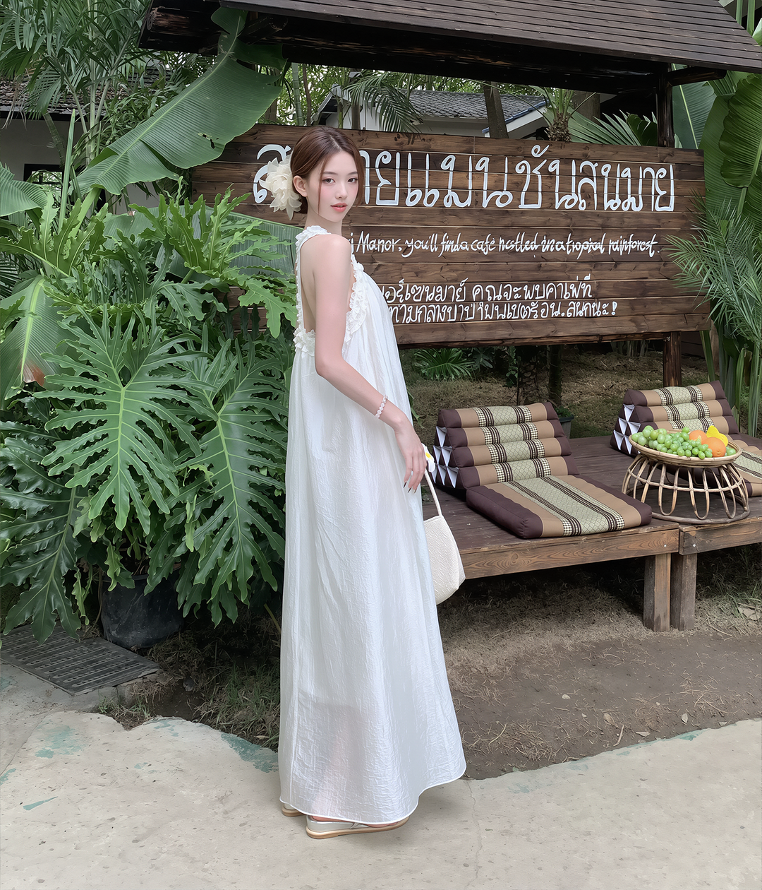 【dress】ノースリーブＴストラップバックロングワンピース Q8593