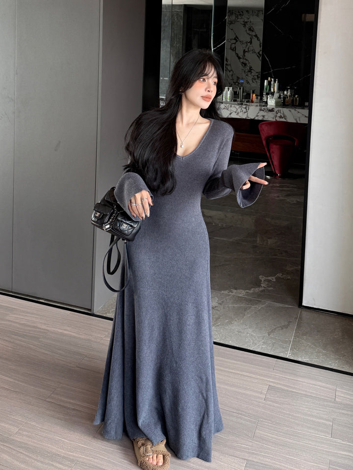 【dress】Vネックロングニットワンピース Q9181