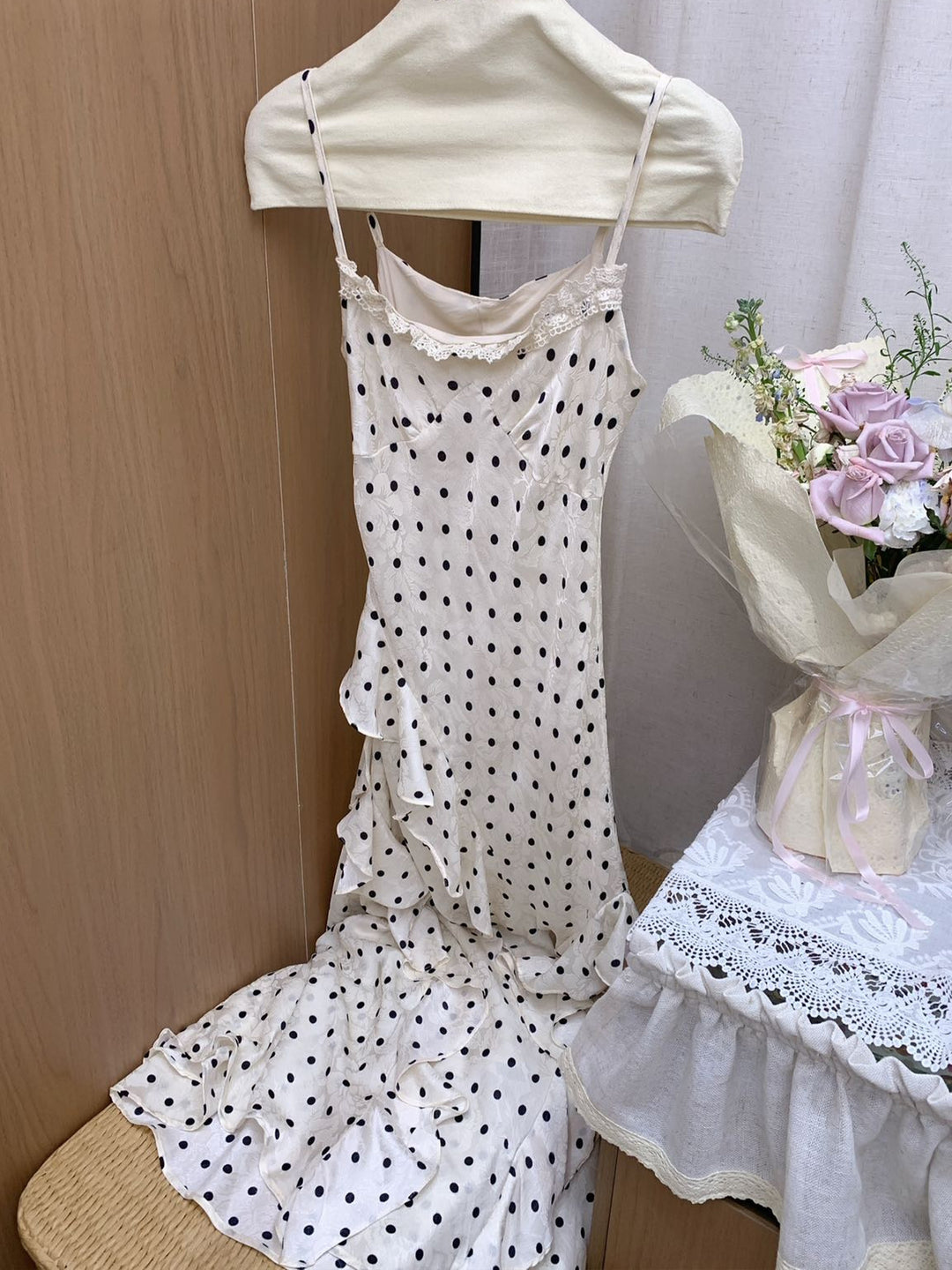 【dress】ドット柄ギャザーフリルキャミワンピース Q8664