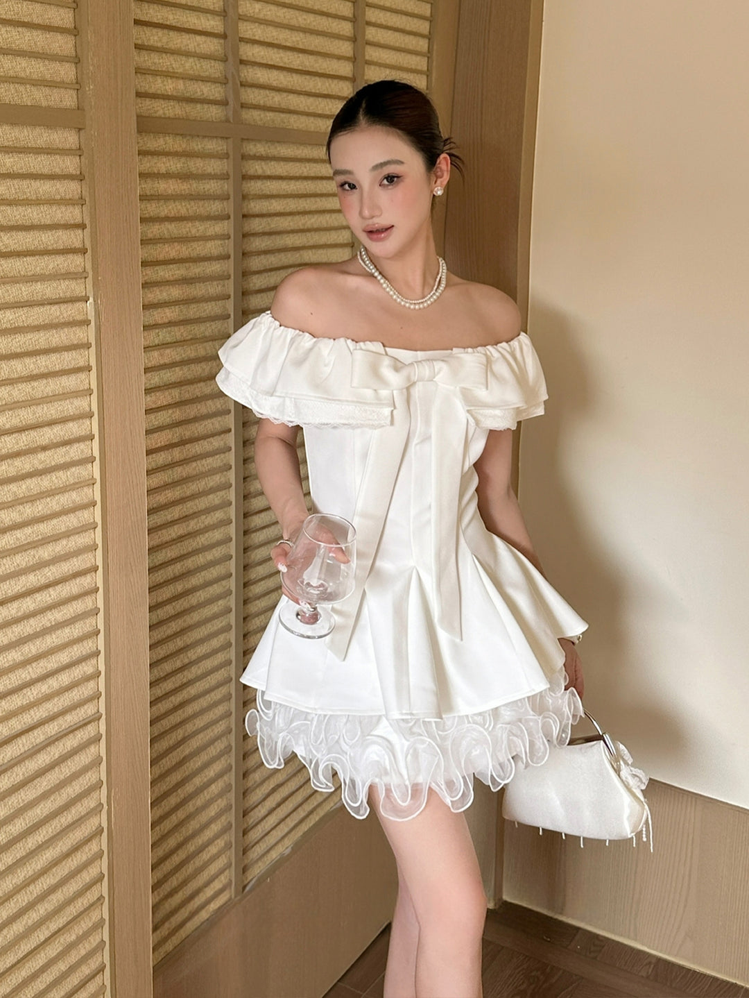 【dress】リボン付きレースドッキングミニワンピース Q8692
