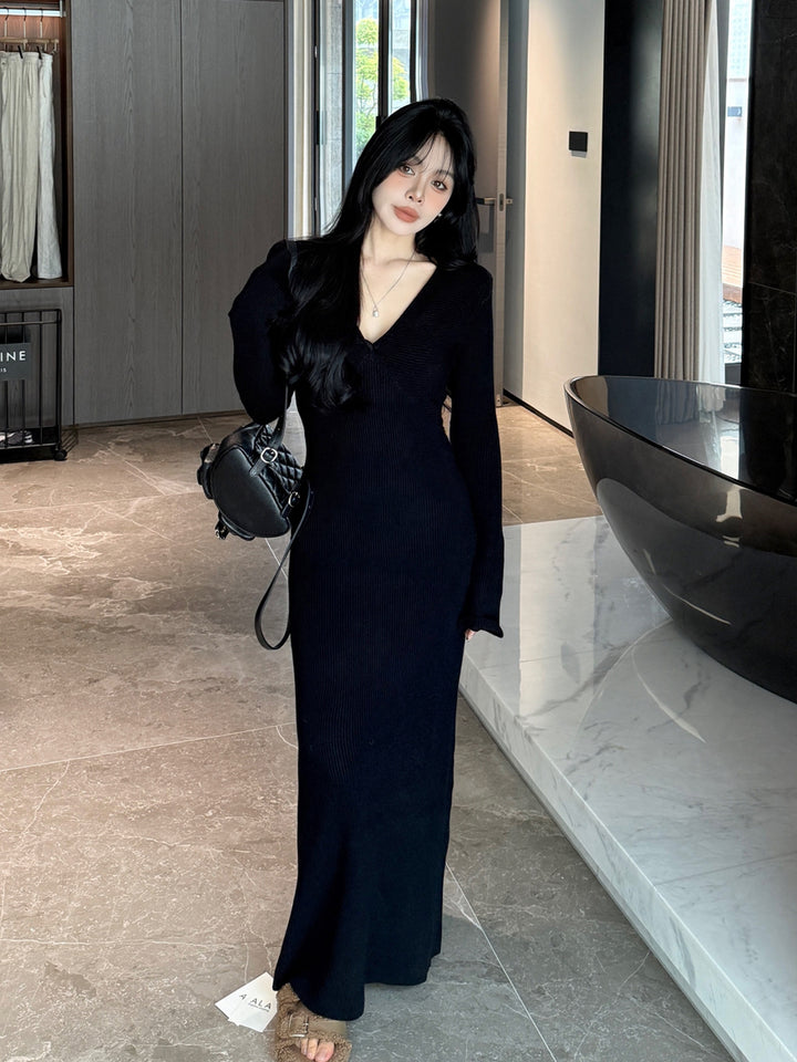 【dress】Vネックロングニットワンピース Q9187