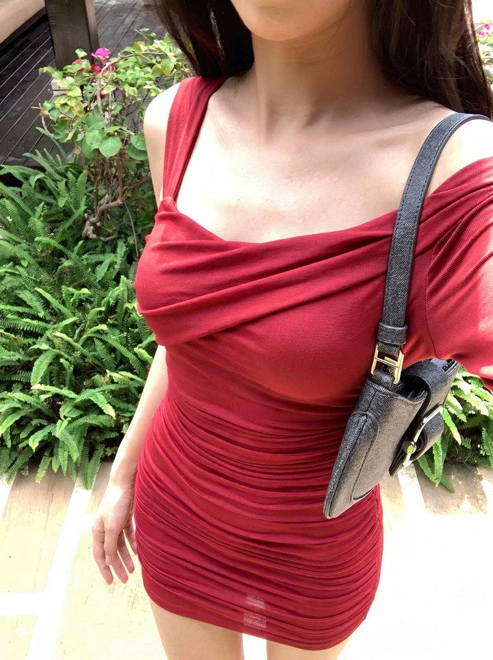 【dress】ワンショルダーギャザータイトワンピース Q8607