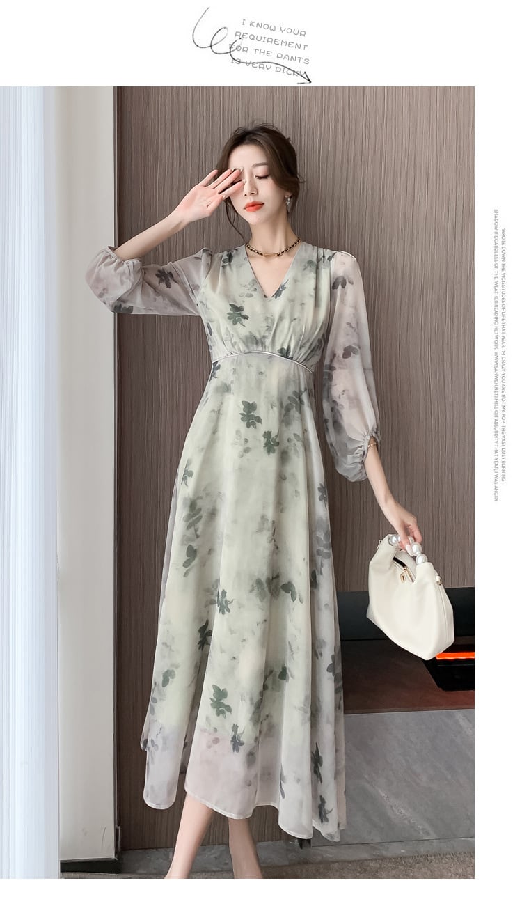 【dress】主役級Vネックプリントデートワンピース　M17612