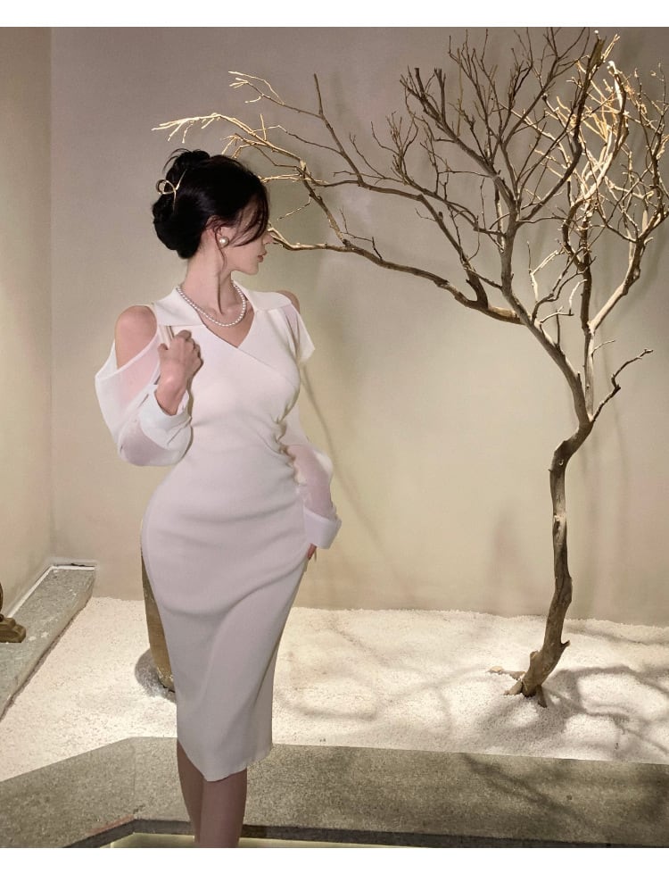 【dress】女性力を高める～オフショルダーニットワンピース　M17054