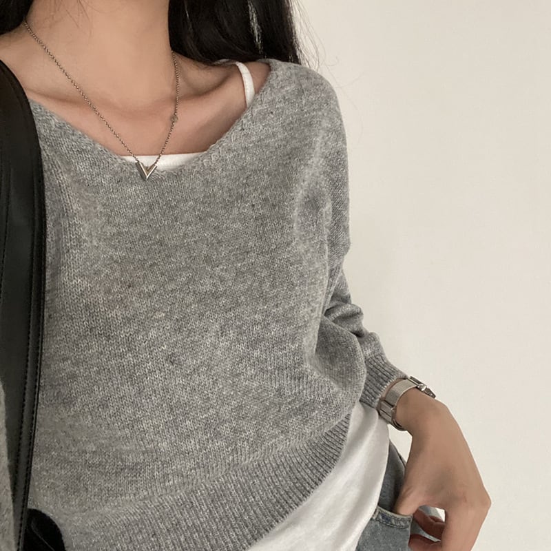 【tops】Vネックニットセーター　M26665