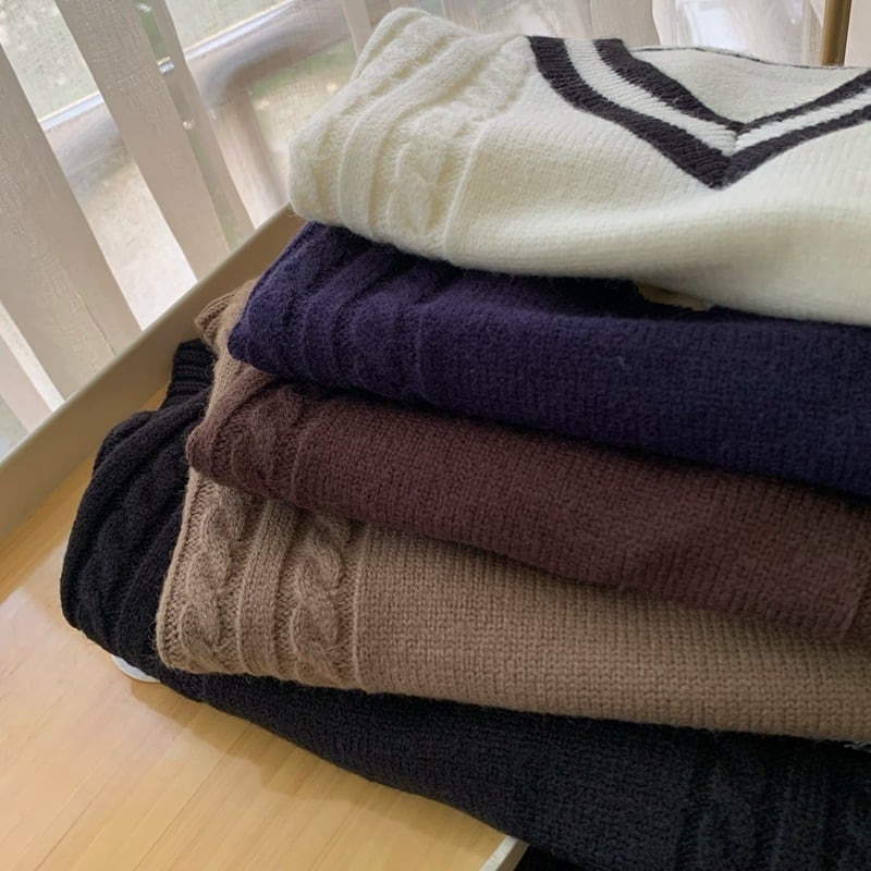 【tops】刺繍ニットベスト　M28338