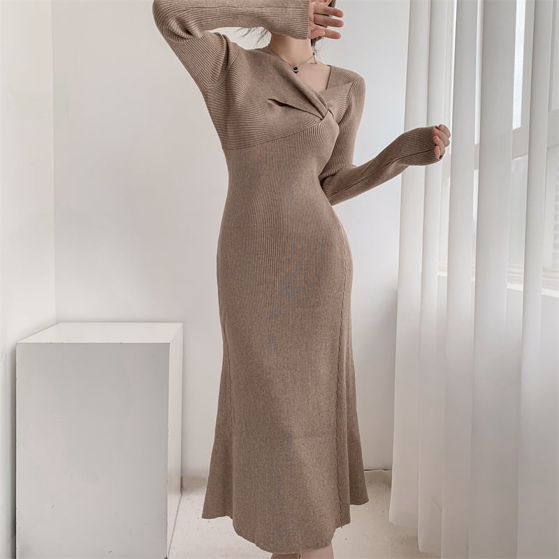 【dress】細身効果抜群♪エレガントニットワンピース　M17484