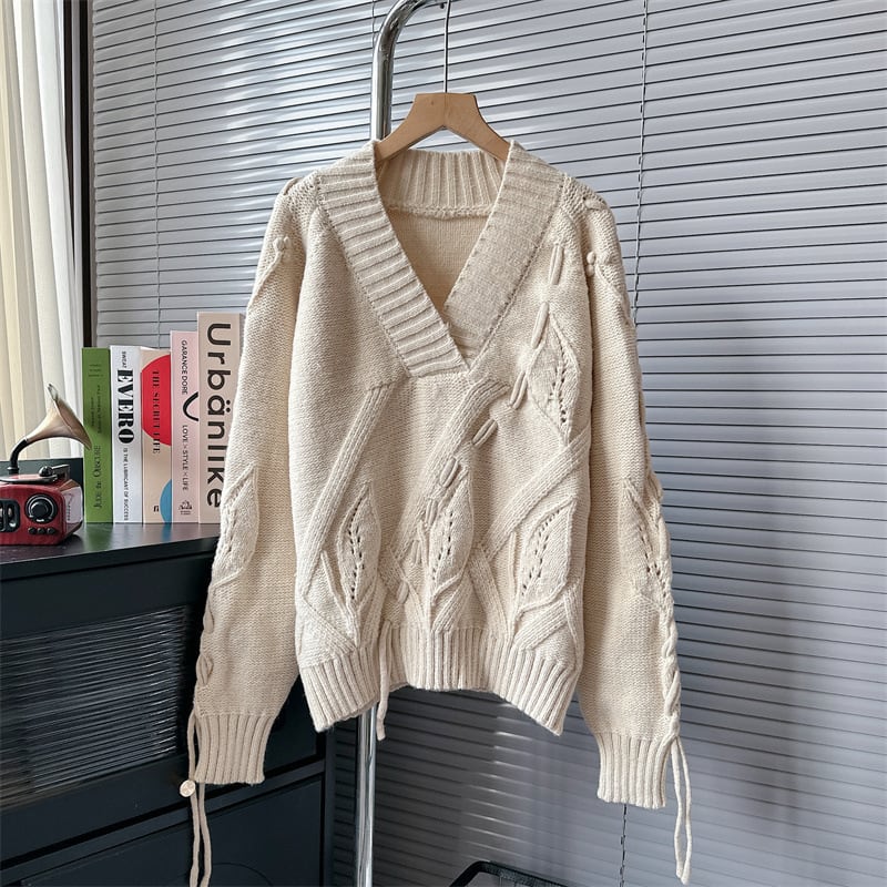 【tops】Vネックニットセーター　M18036